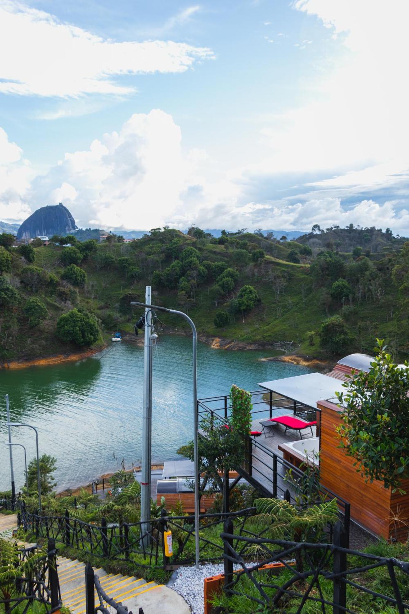 Hotel Glamping The Mountain Guatapé Exterior foto